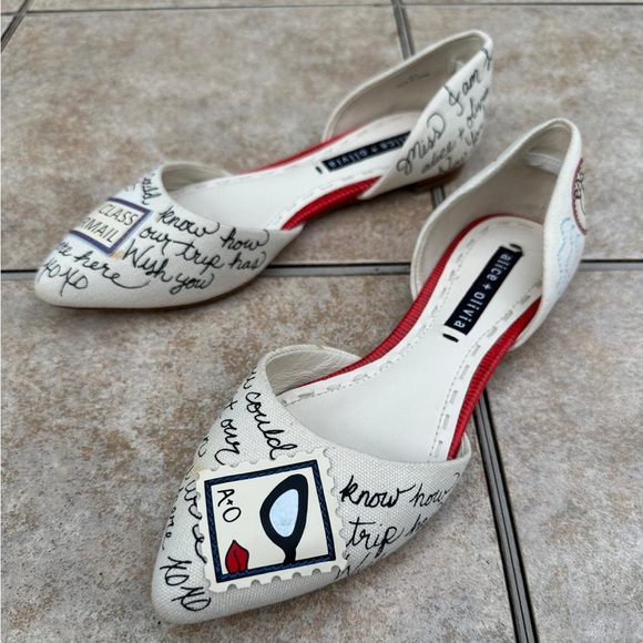 Alice + Olivia White and Black Graphic Flats - Picture 1 of 13